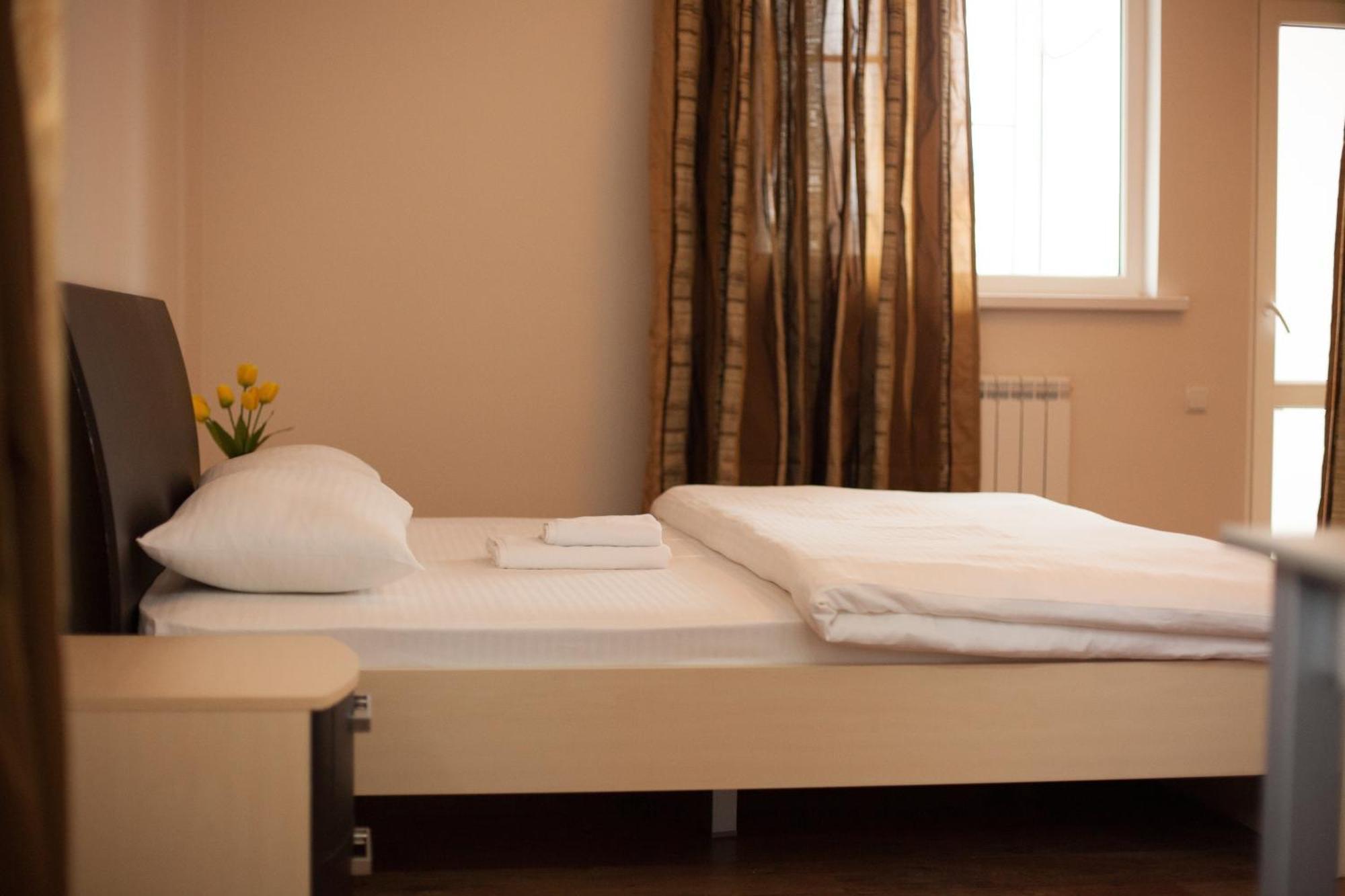 Sarai-Batu Guest House Атирау Екстер'єр фото